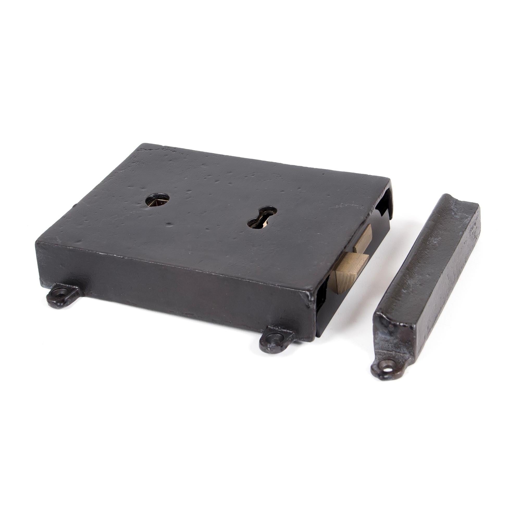 From The Anvil's Beeswax Rim Lock & Cast Iron Cover