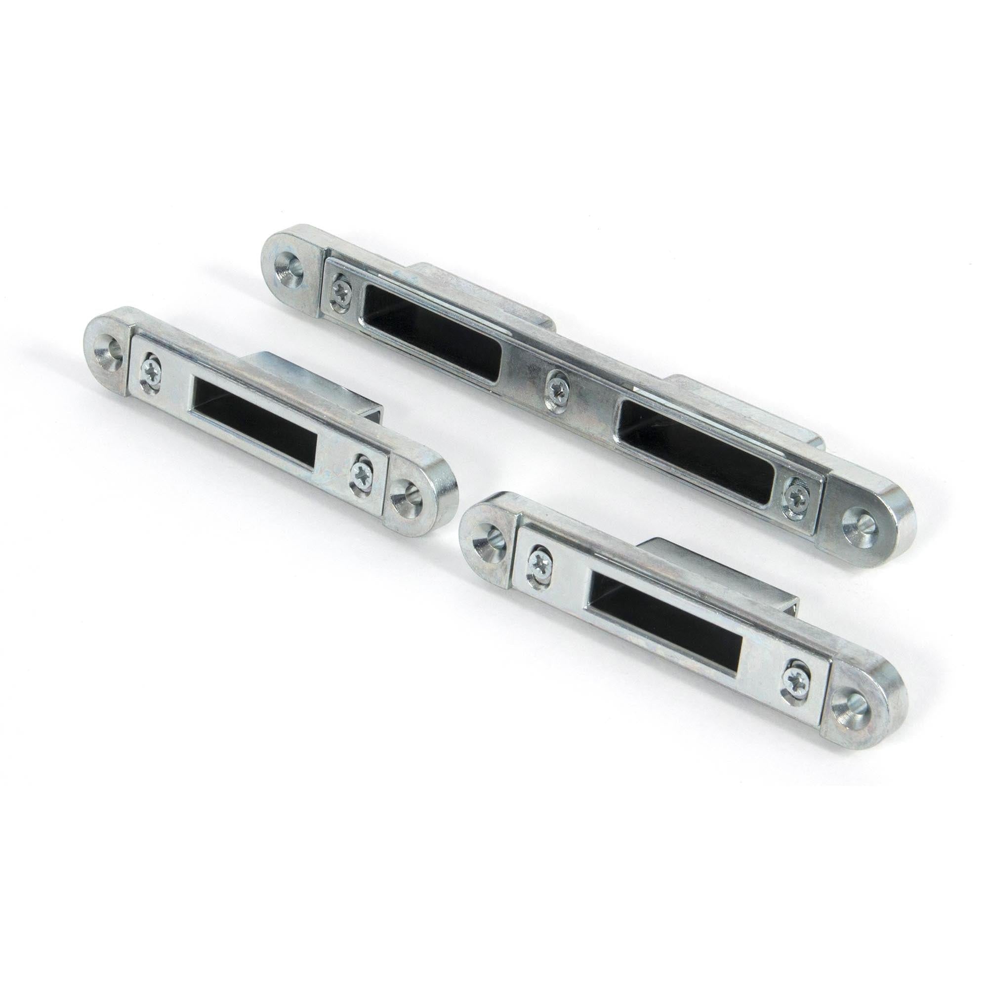 From The Anvil's BZP Bright Zinc Plated Espag Plain Keep Set