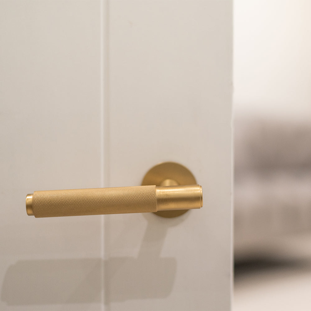 Millhouse Brass Crompton Knurled Lever Door Handle on 5mm Slimline Round Rose