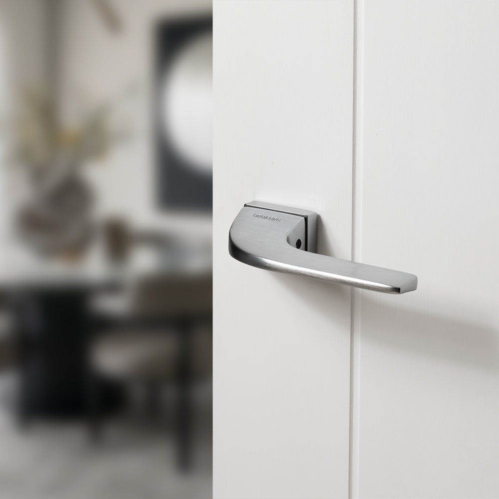 Oro & Oro Oia Lever Door Handle on Square Rose