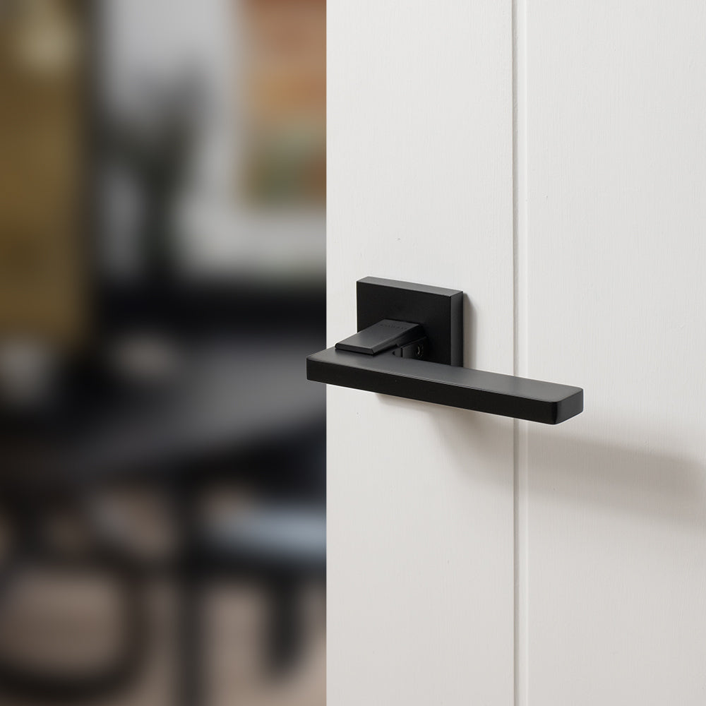 Oro & Oro Alba Lever Door Handle on Square Rose
