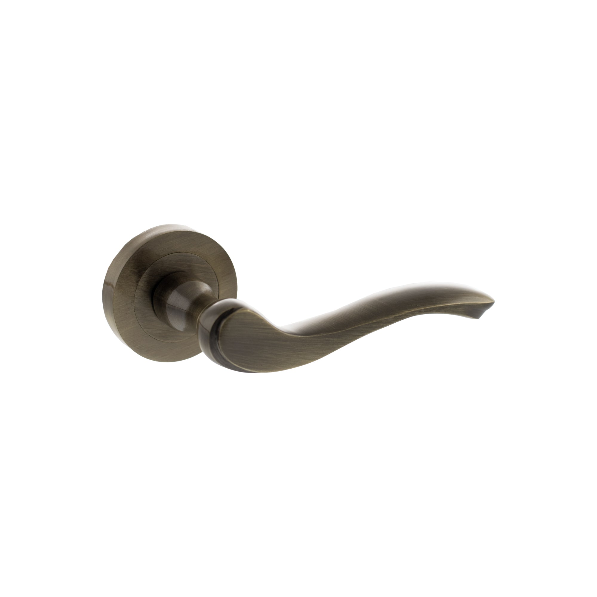 Old English Warwick Lever Door Handle on Round Rose - Antique Brass