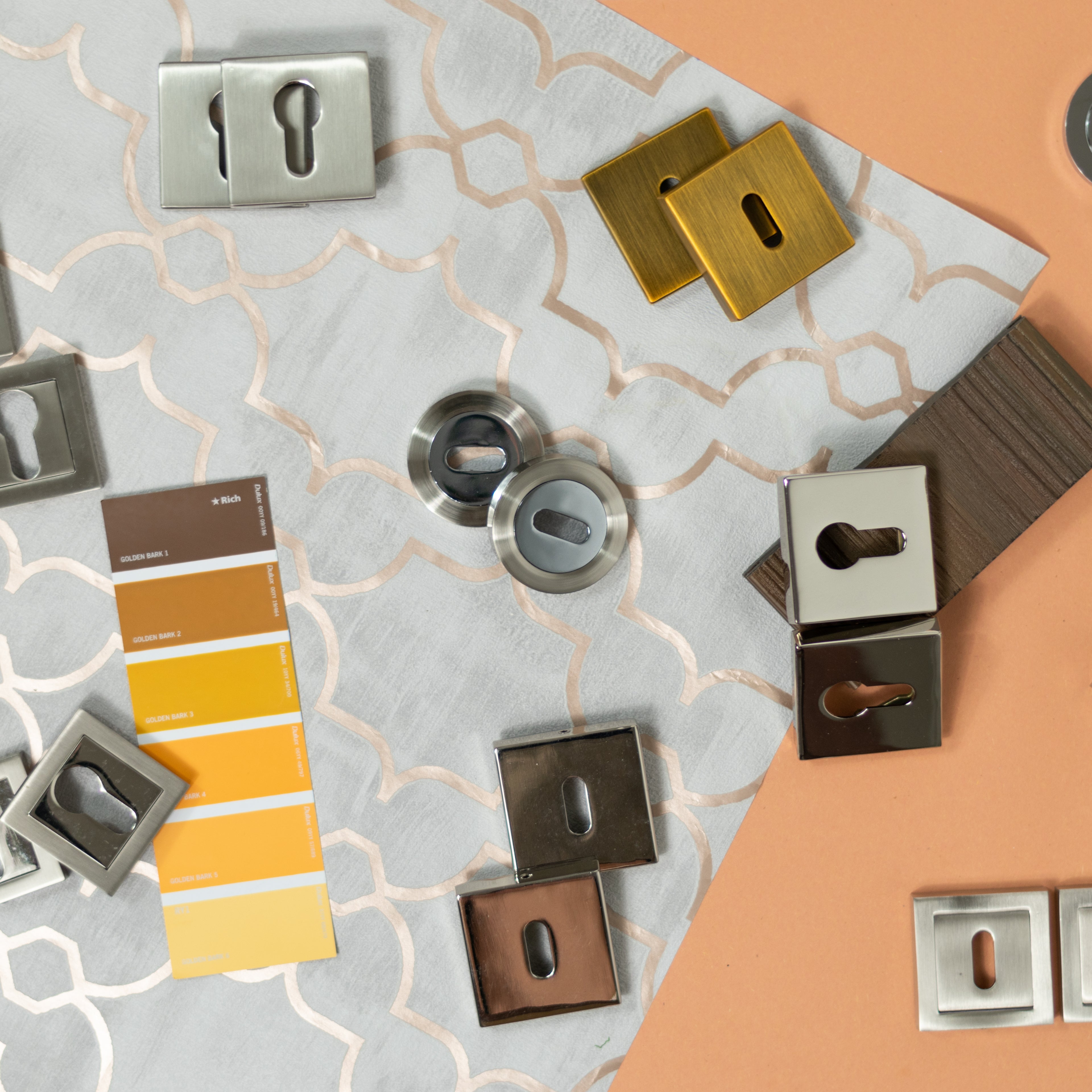 Senza Pari Key Escutcheons on Round Rose - /Chrome Plate
