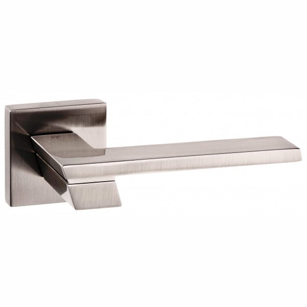 Senza Pari Giovanni Lever Door Handle on Flush Square Rose - Satin Nickel
