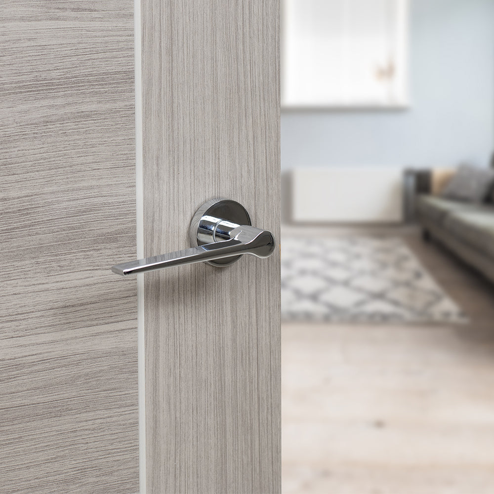 Senza Pari Laviano Lever Door Handle on Minimal Round Rose