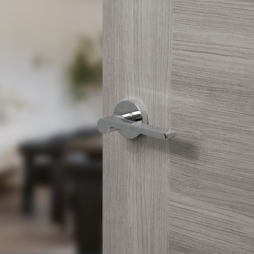 Senza Pari Darrio Lever Door Handle on Round Rose