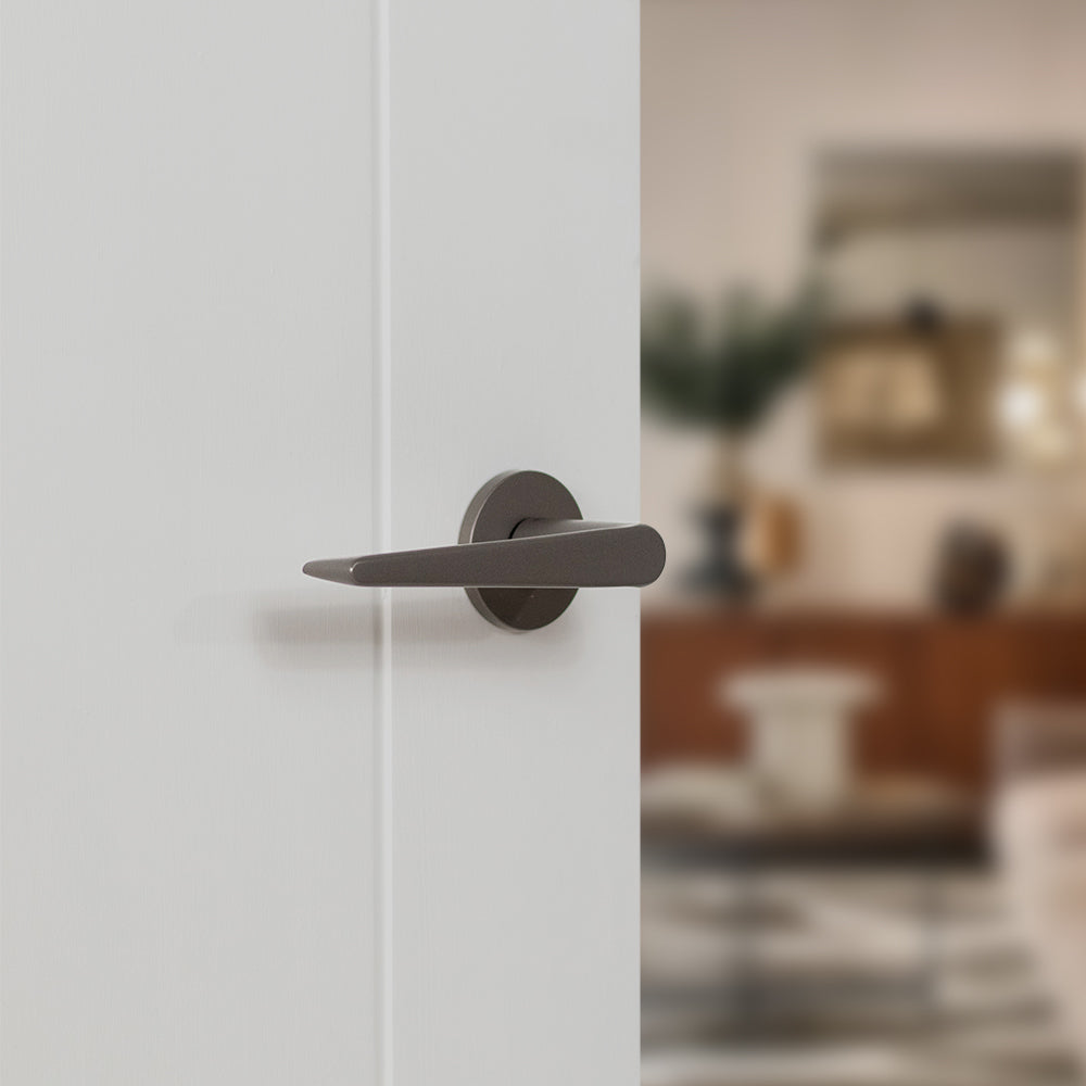Tupai Rapido 5S Line Torrao Lever Door Handle on 5mm Slimline Round Rose