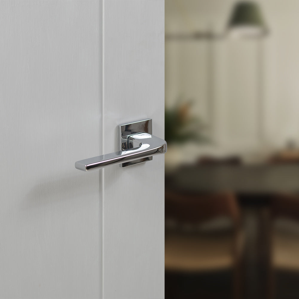 Tupai Rapido 5S Line Canha Lever Door Handle on 5mm Slimline Square Rose - Bright