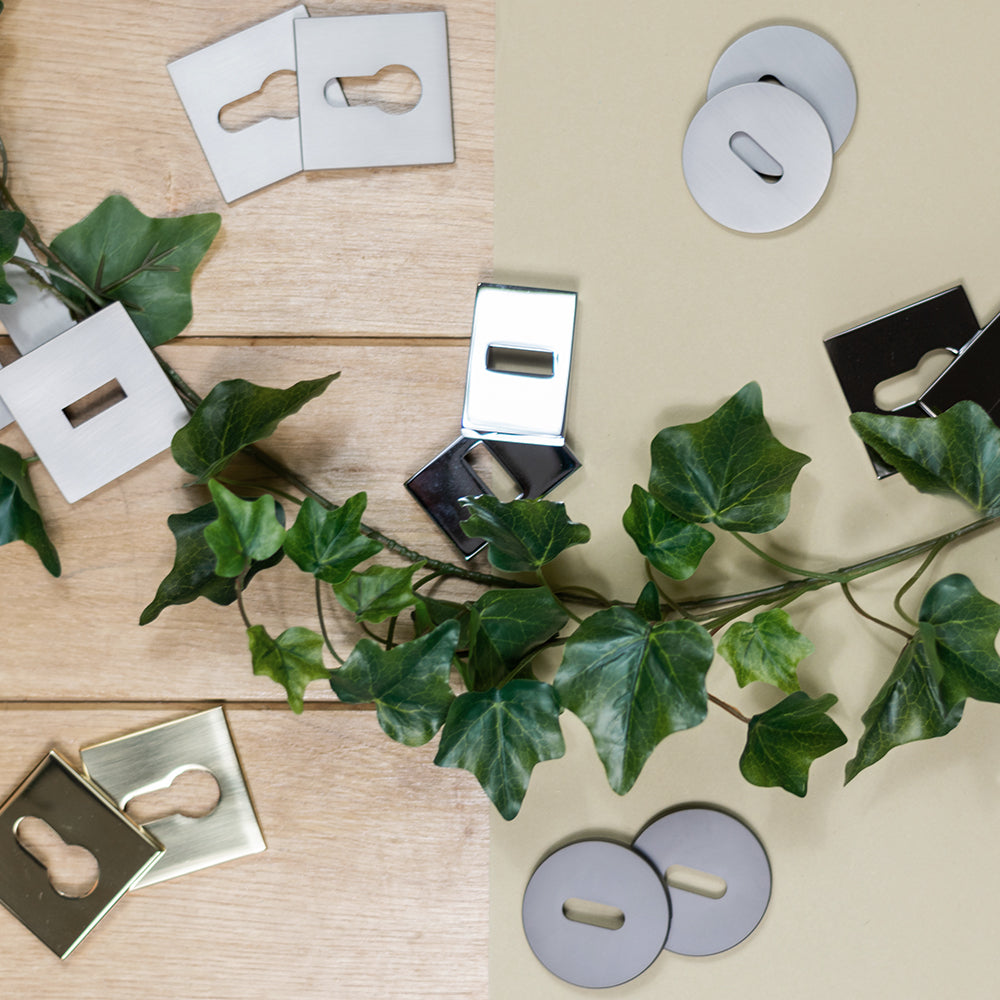 Tupai Rapido Curva/QuadraLine Key Escutcheons on Square Rose - Bright