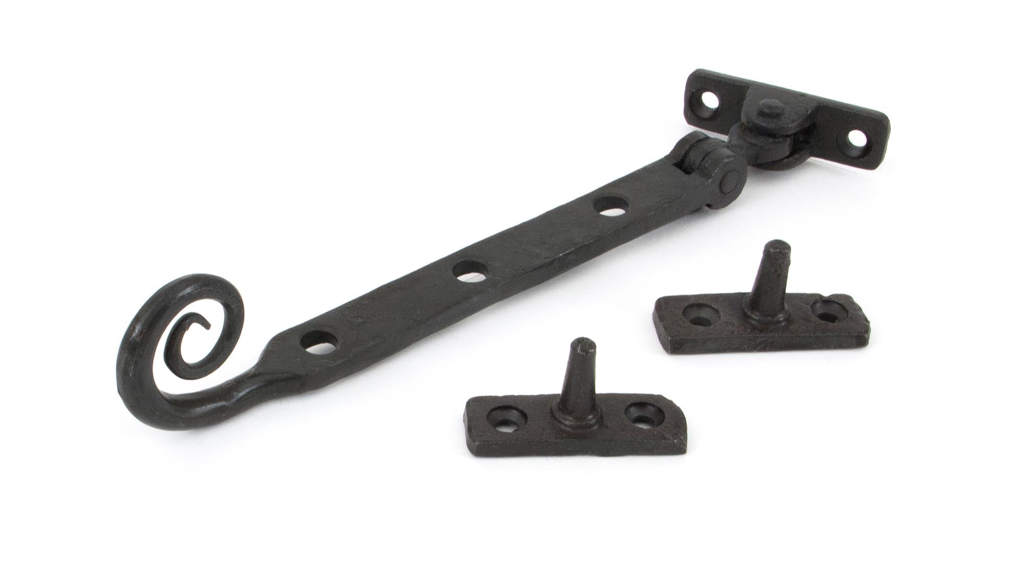 From The Anvil's Beeswax Monkeytail Stay