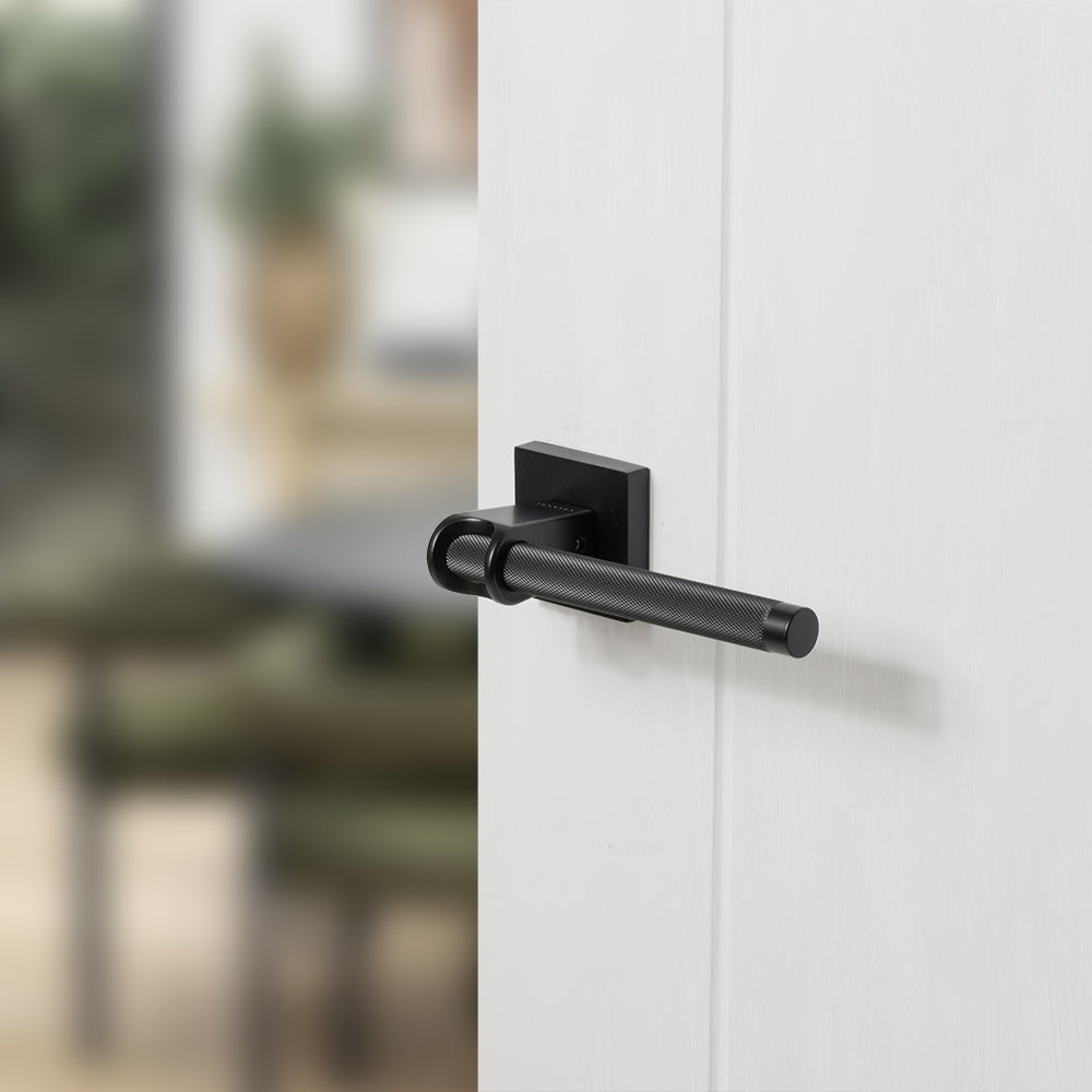 Oro & Oro Aria Lever Door Handle on Square Rose