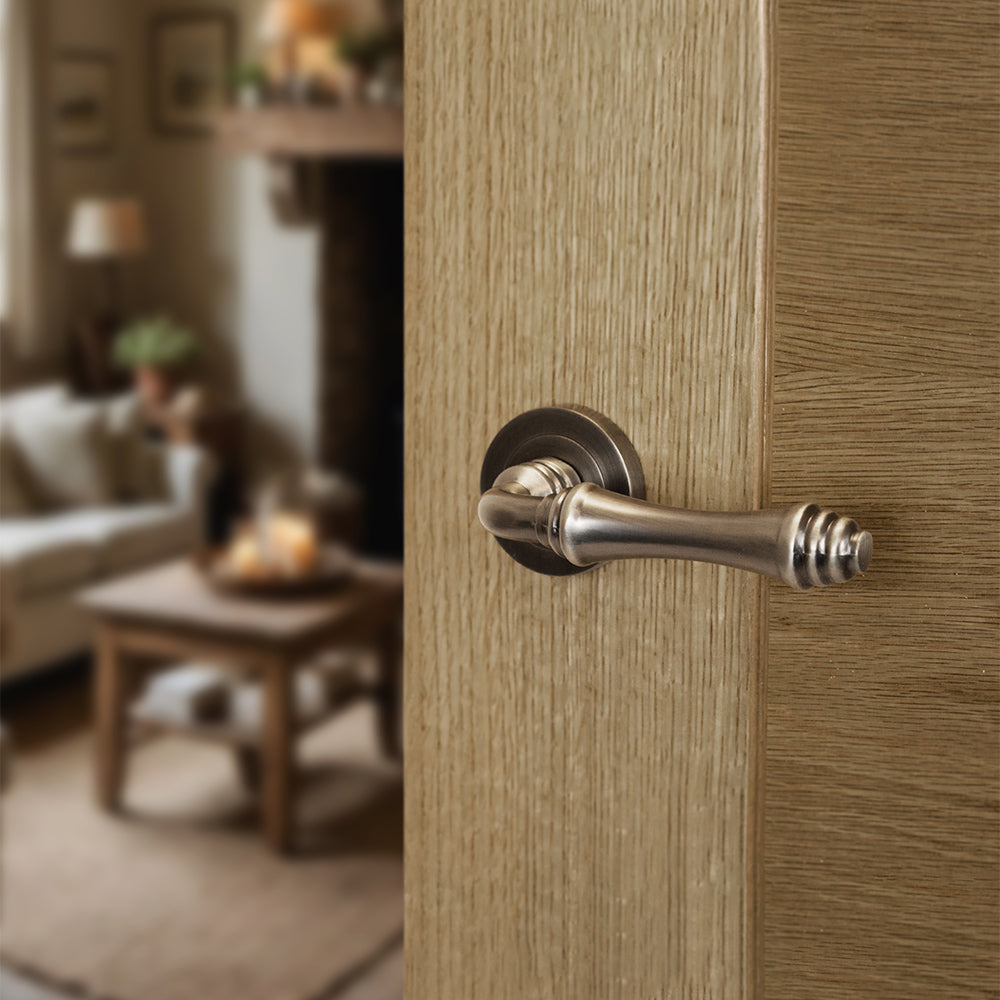 Old English Durham Lever Door Handle on Round Rose