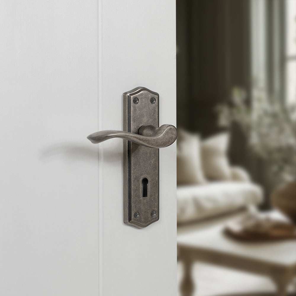 Old English Warwick Latch Lever Door Handle on Backplate