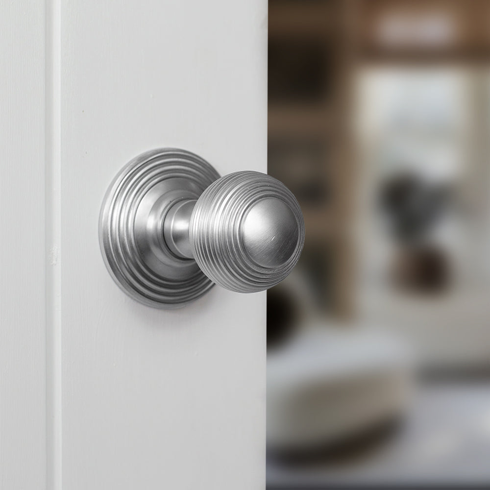 Old English Ripon Solid Brass Reeded Mortice Knob on Concealed Fix Rose