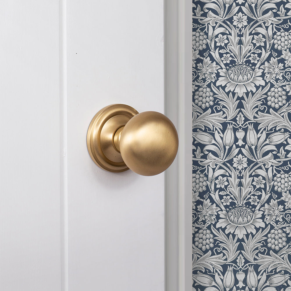 Old English Harrogate Solid Brass Mushroom Mortice Knob on Concealed Fix Rose
