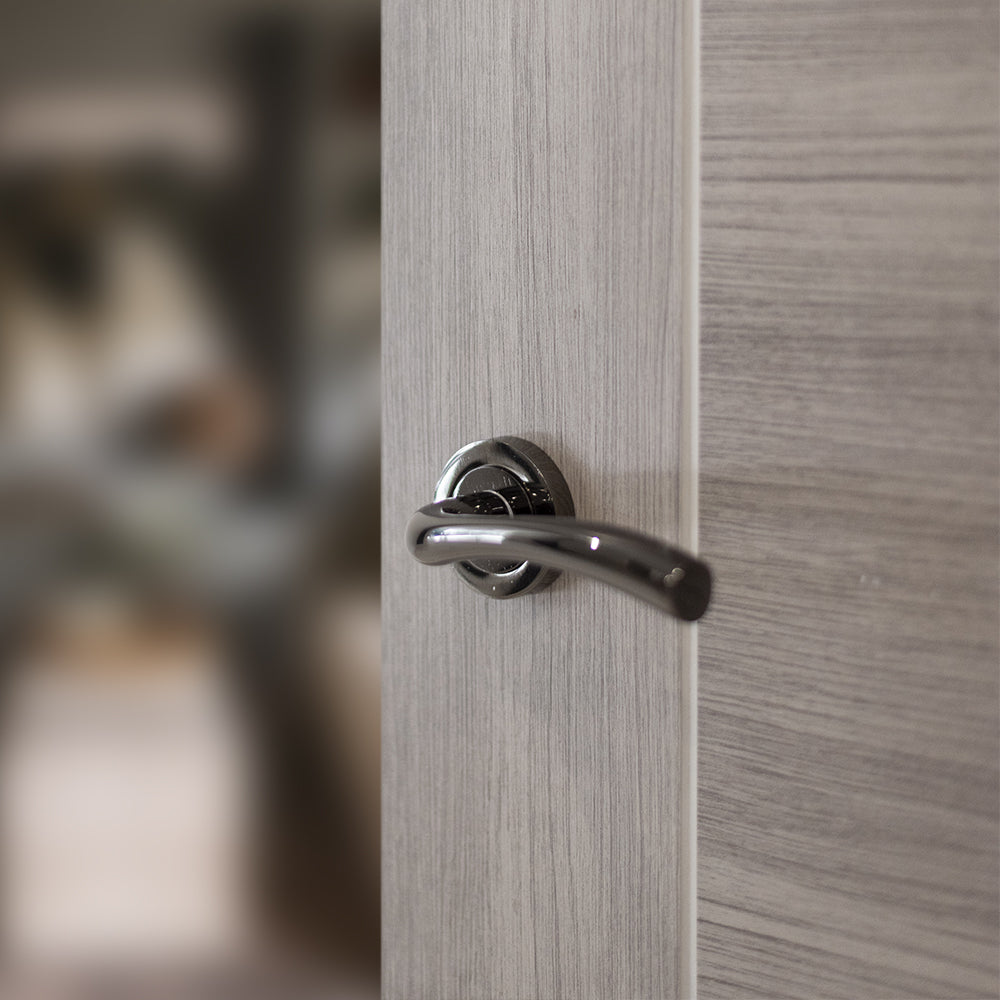 STATUS Texas Lever Door Handle on Round Rose