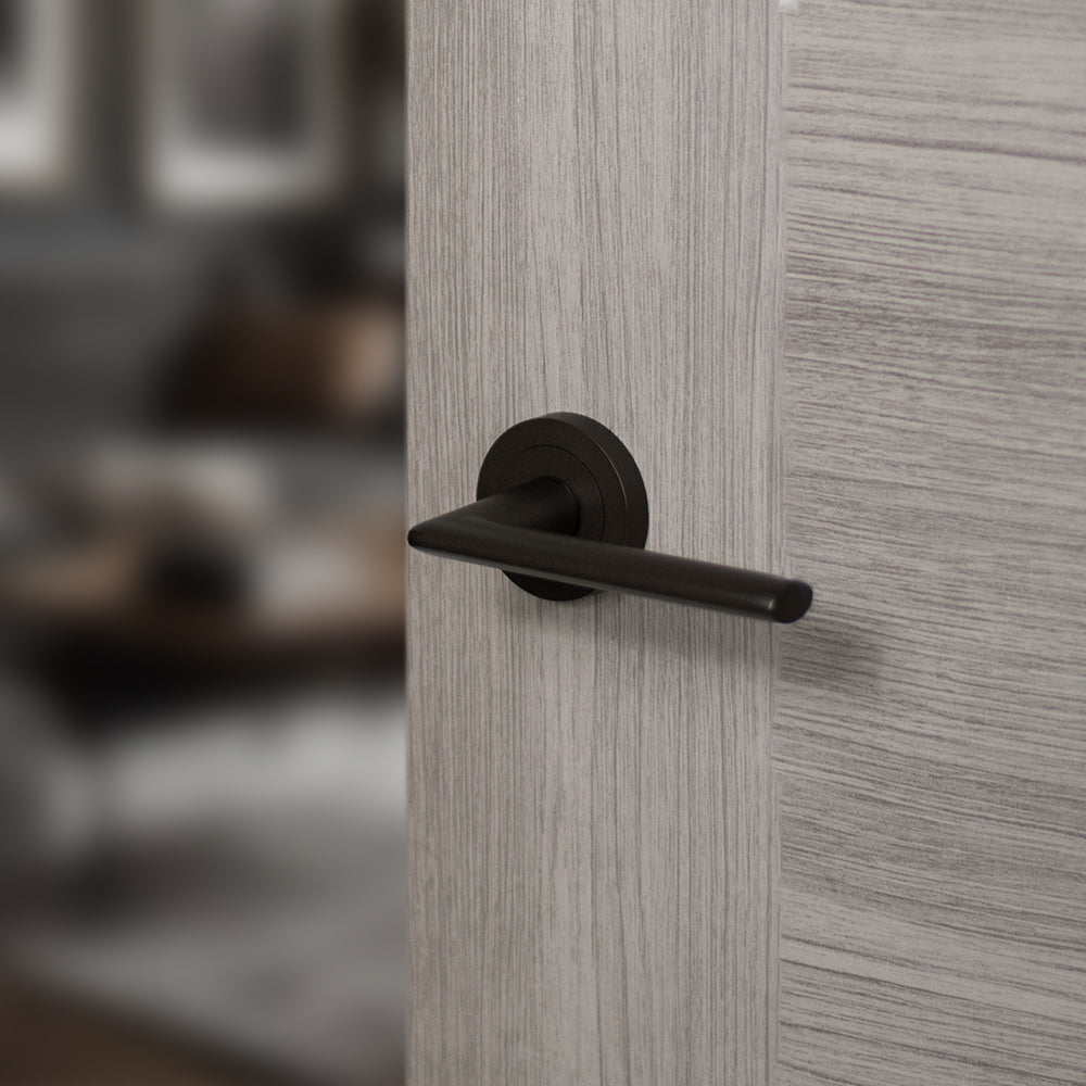 STATUS Alabama Lever Door Handle on Round Rose