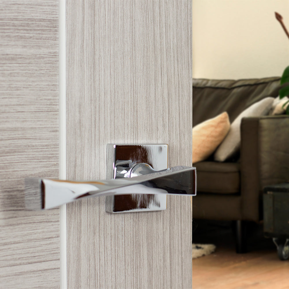 Senza Pari Guido Lever Door Handle on Flush Square Rose