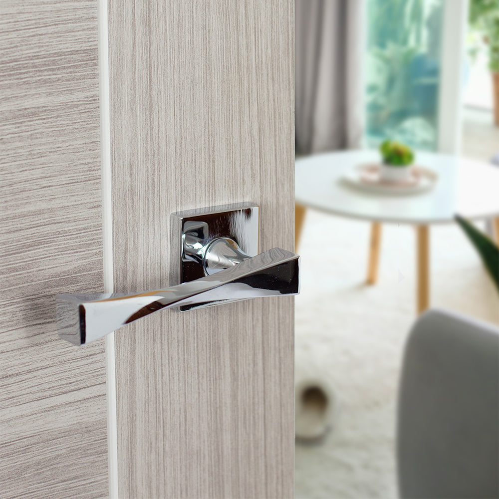 Senza Pari Guido Lever Door Handle on Flush Square Rose