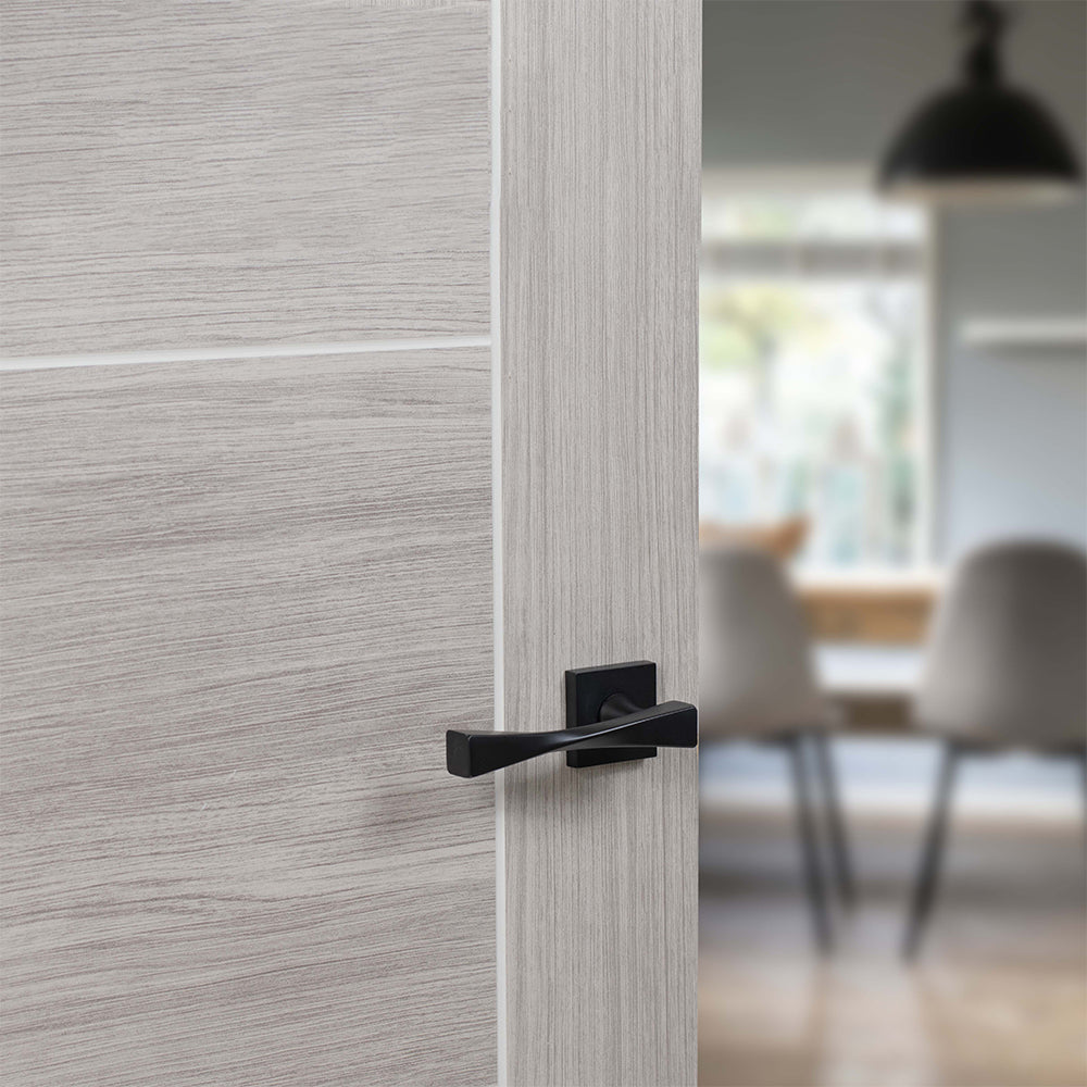 Senza Pari Guido Lever Door Handle on Flush Square Rose
