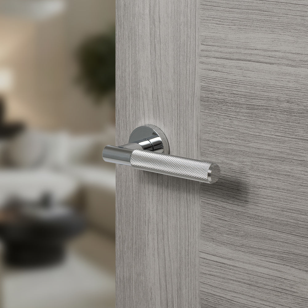 Senza Pari Rosarno Knurled Lever Door Handle on Minimal Round Rose